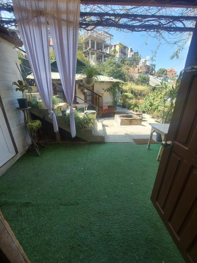 Giftland Homestay Āīzawl 외부 사진