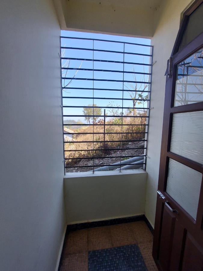 Giftland Homestay Āīzawl 외부 사진