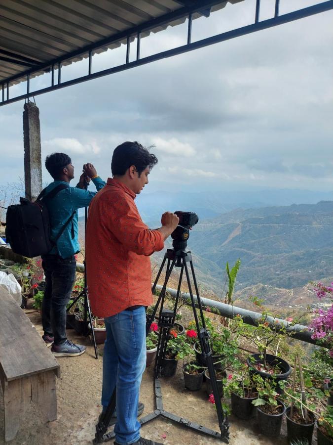 Giftland Homestay Āīzawl 외부 사진